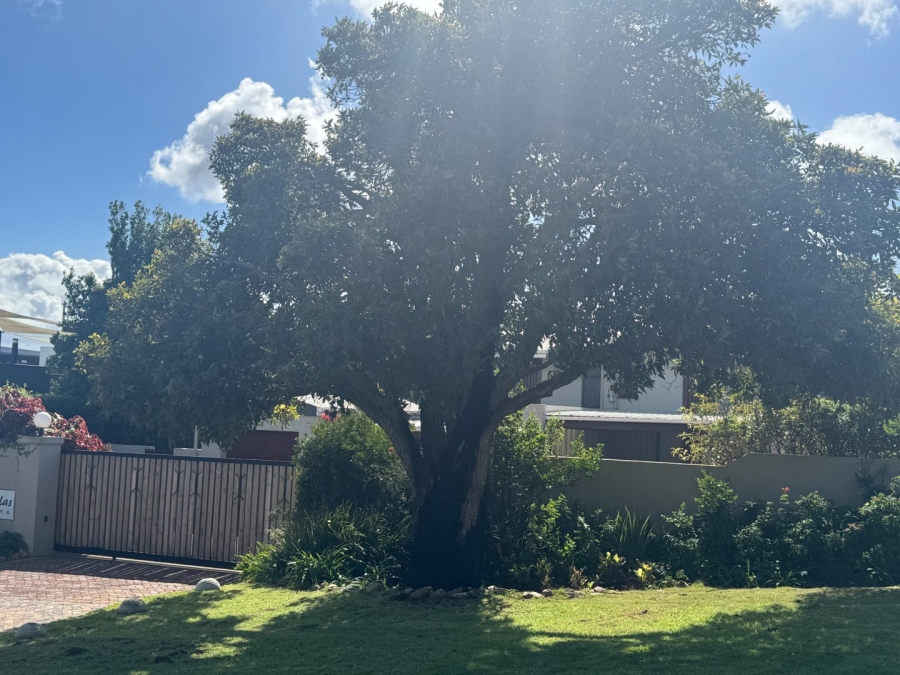  Bedroom Property for Sale in Signal Hill Western Cape